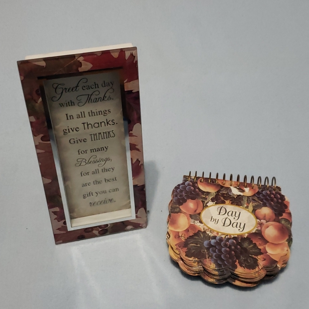 2 pc Give Thanks Thankful home decor lot set